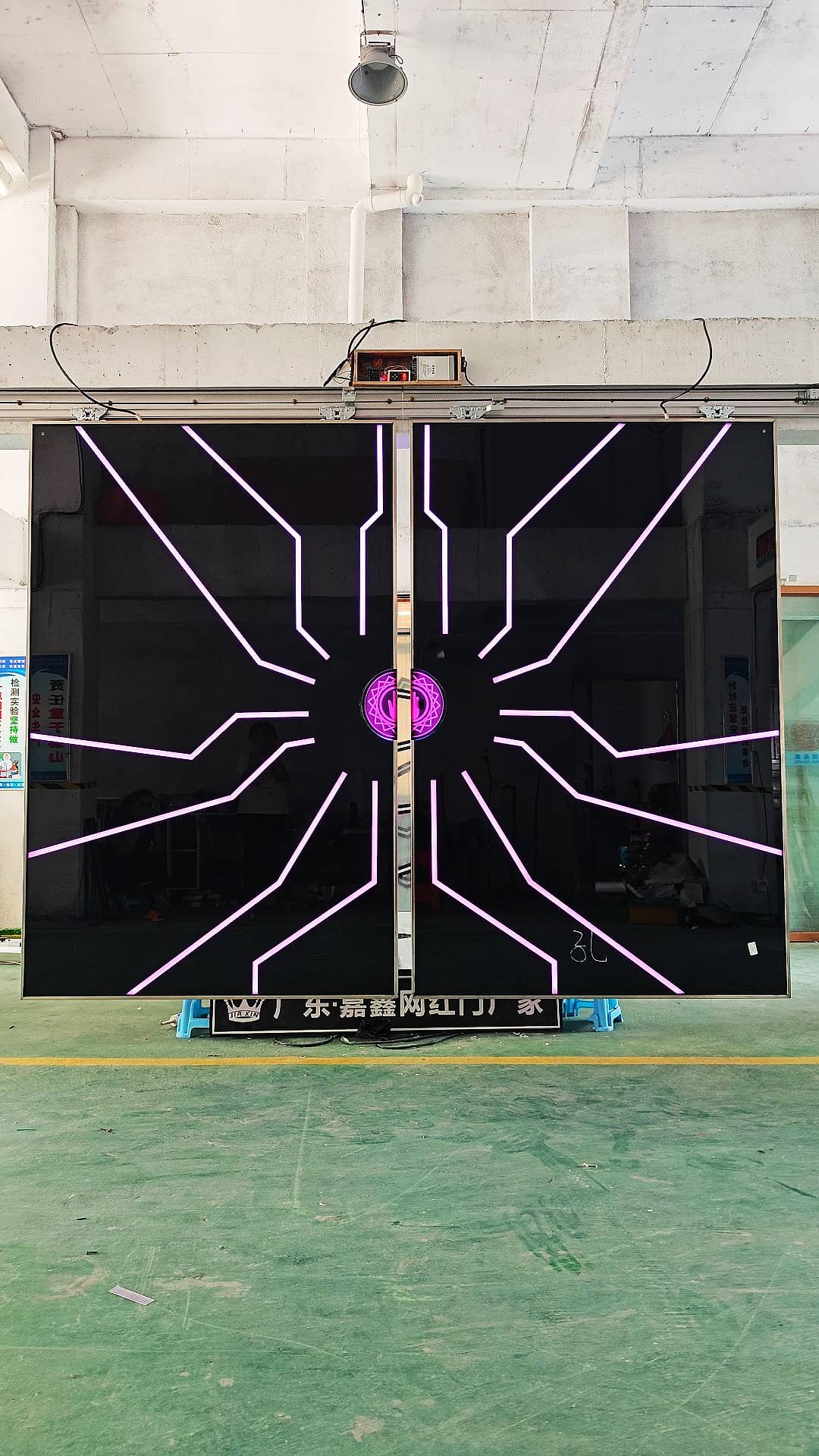 触摸科技门案例