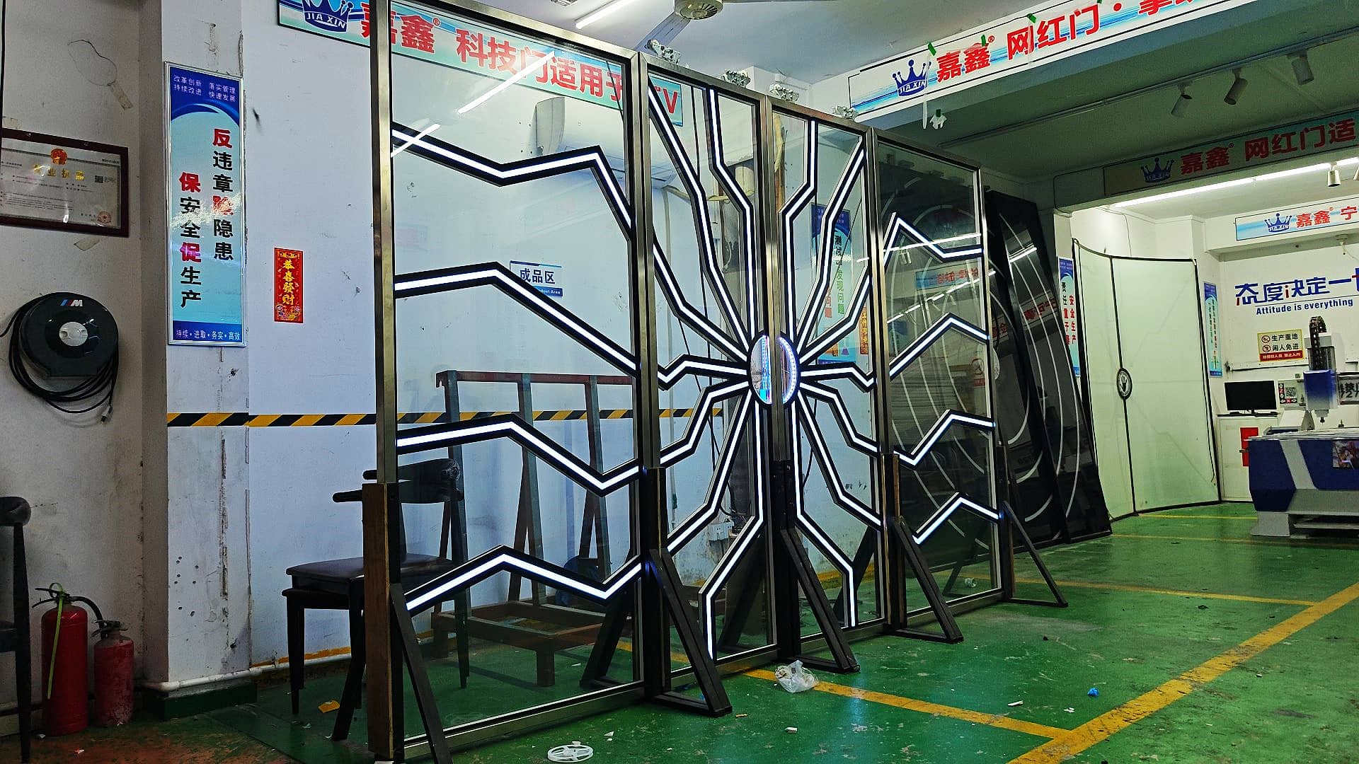 嘉鑫展厅门 展厅科技门 科技灯光门