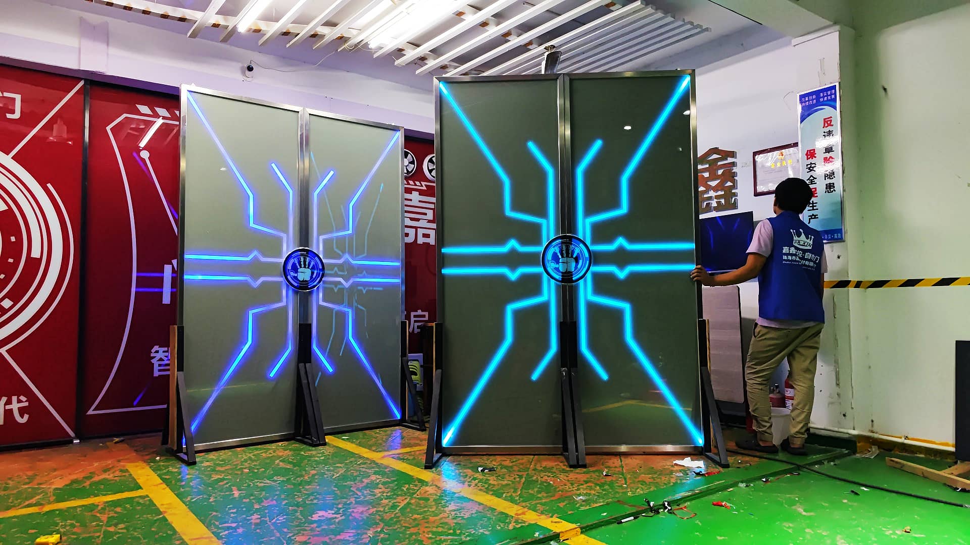 酒吧手掌开关灯光感应网红门