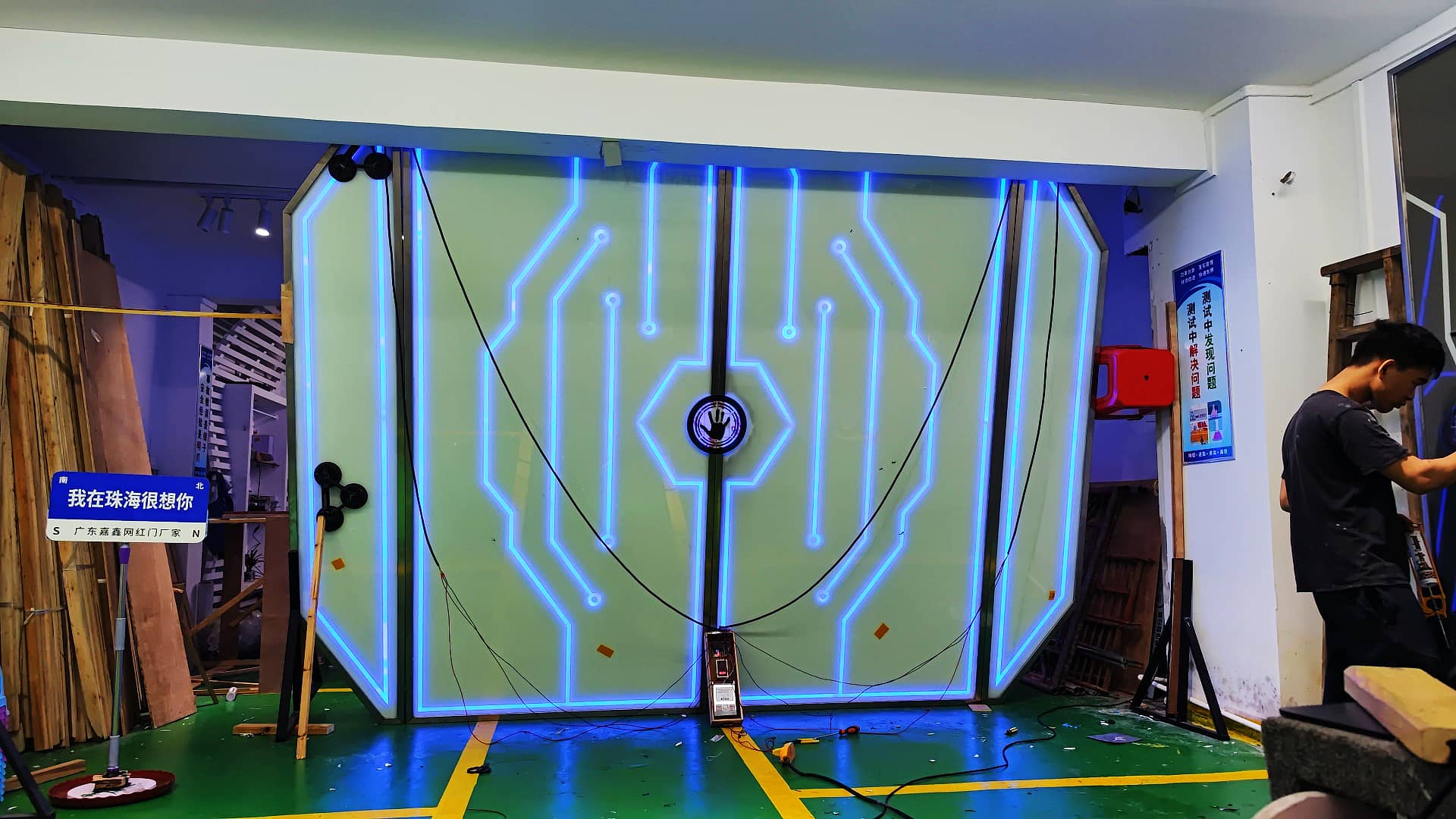 酒吧悬浮平移门 网红门制作