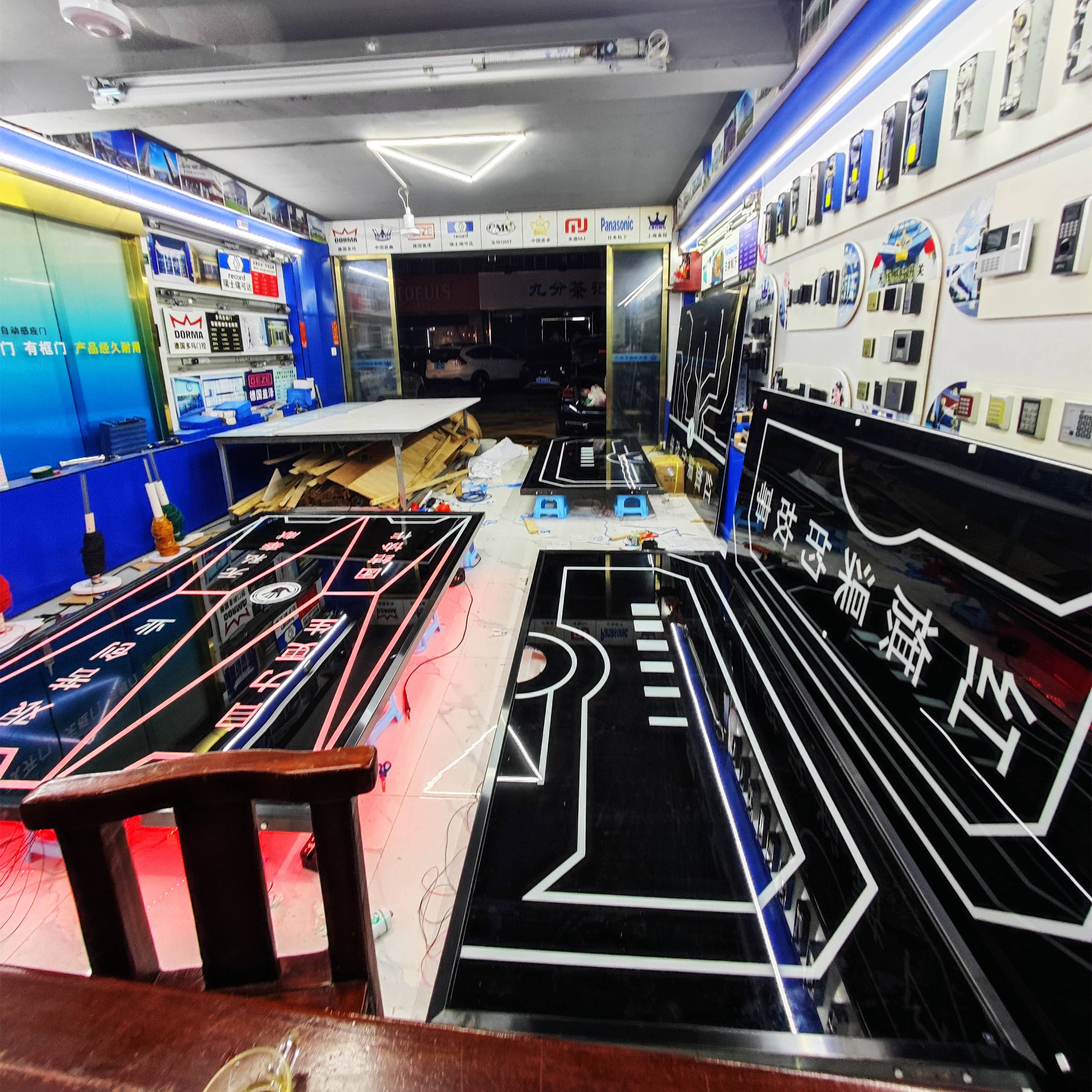 展览馆时空穿越门